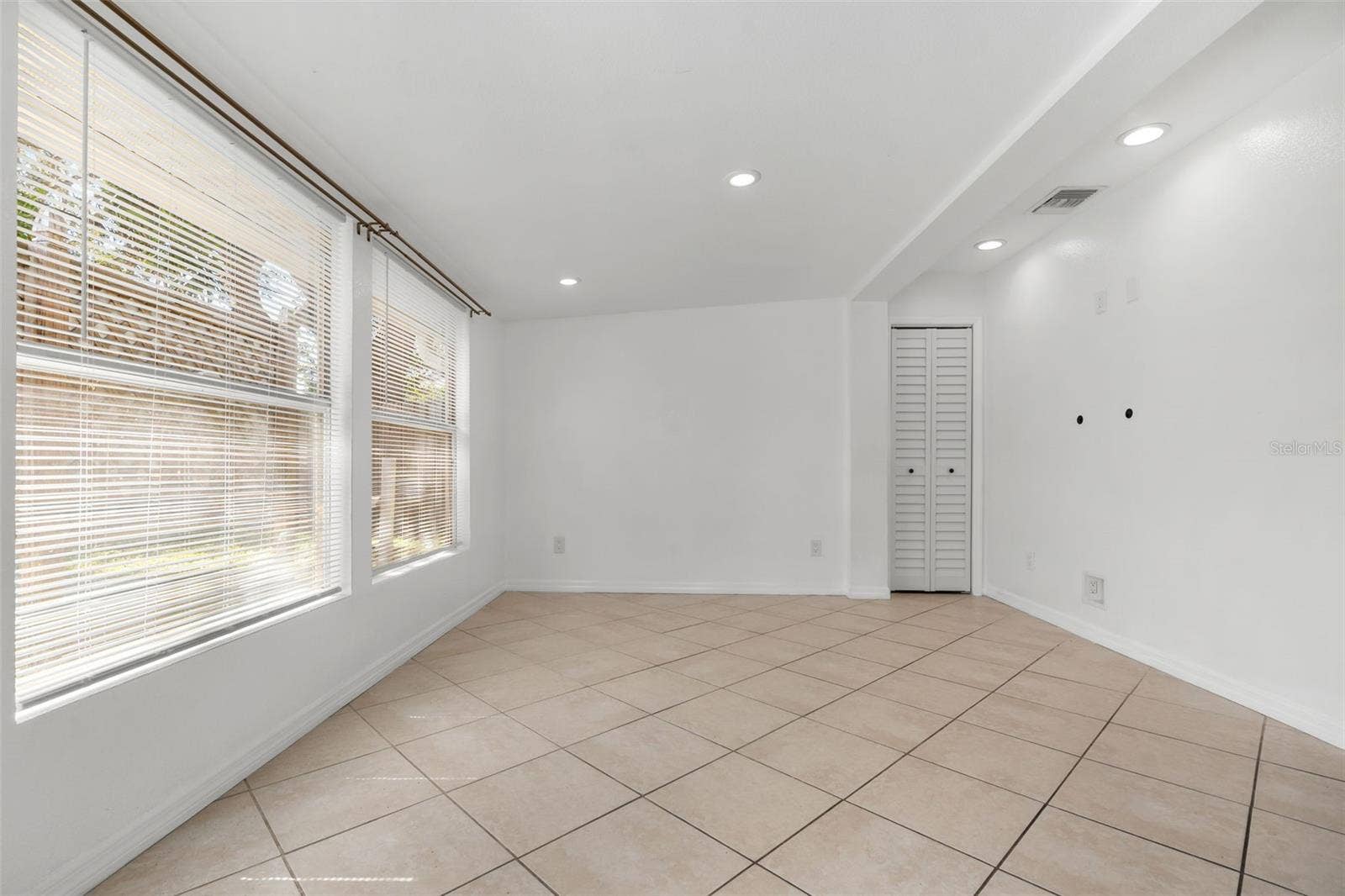 2927 62ND AVENUE N, St Petersburg, FL 33702 2927 62ND AVENUE N, St Petersburg, FL 33702