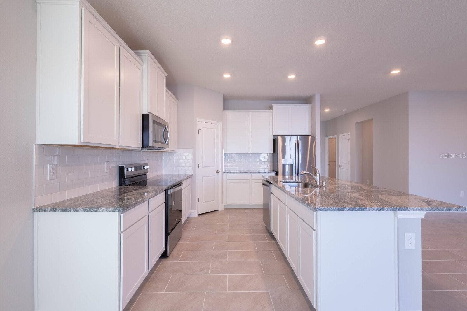 345 MANGROVE MANOR DRIVE, Apollo Beach, FL 33572 345 MANGROVE MANOR DRIVE, Apollo Beach, FL 33572
