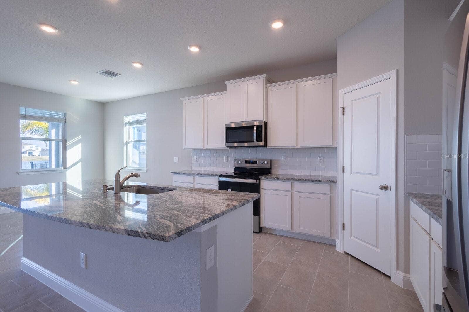 345 MANGROVE MANOR DRIVE, Apollo Beach, FL 33572 345 MANGROVE MANOR DRIVE, Apollo Beach, FL 33572
