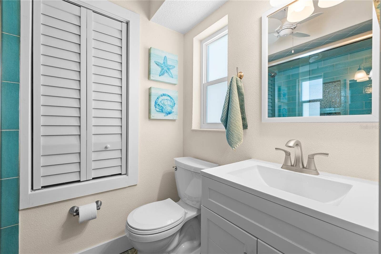 929 SANTA MONICA DRIVE, Dunedin, FL 34698 Primary Bath.