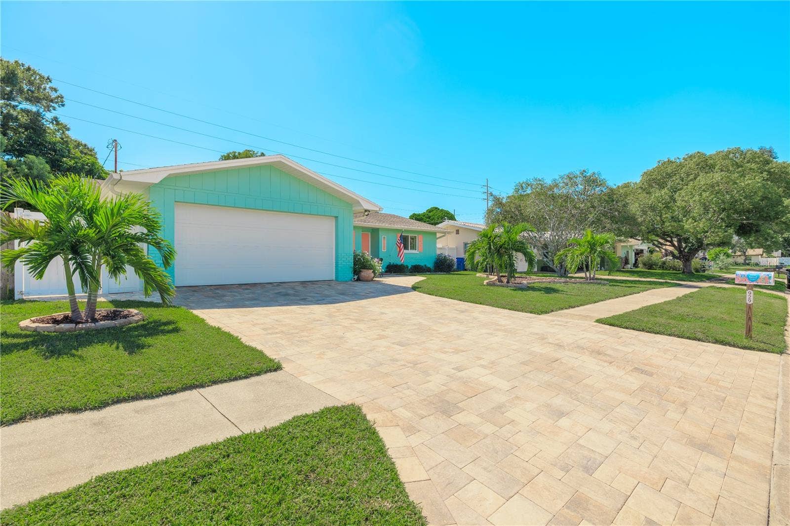 929 SANTA MONICA DRIVE, Dunedin, FL 34698 929 SANTA MONICA DRIVE, Dunedin, FL 34698