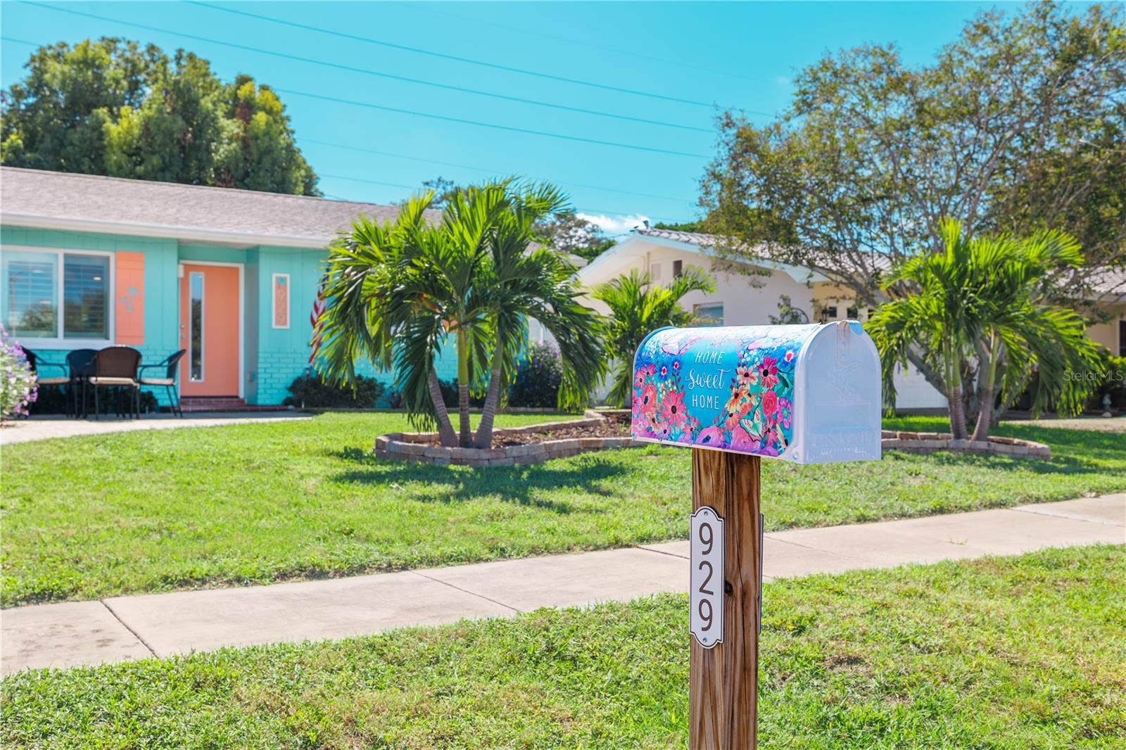 929 SANTA MONICA DRIVE, Dunedin, FL 34698 929 SANTA MONICA DRIVE, Dunedin, FL 34698
