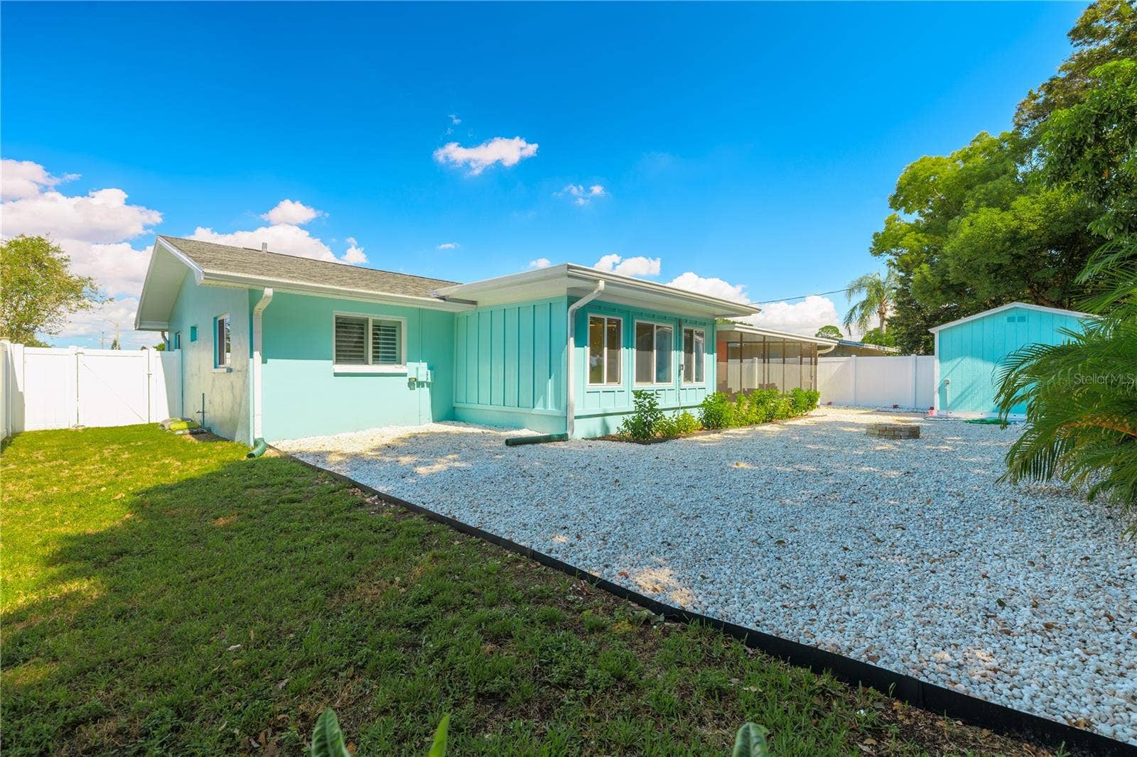 929 SANTA MONICA DRIVE, Dunedin, FL 34698 929 SANTA MONICA DRIVE, Dunedin, FL 34698