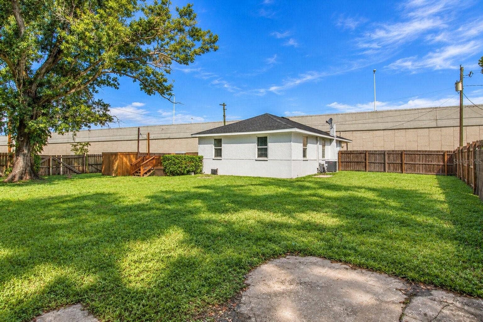 4501 E 14TH AVENUE, Tampa, FL 33605 4501 E 14TH AVENUE, Tampa, FL 33605