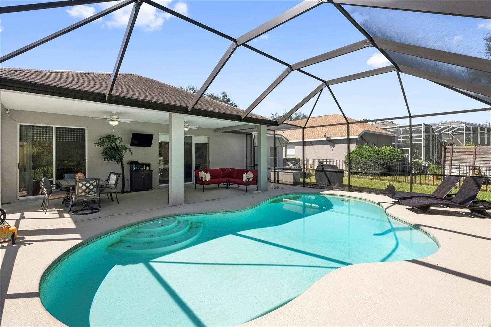8121 BRINEGAR CIRCLE, Tampa, FL 33647 8121 BRINEGAR CIRCLE, Tampa, FL 33647