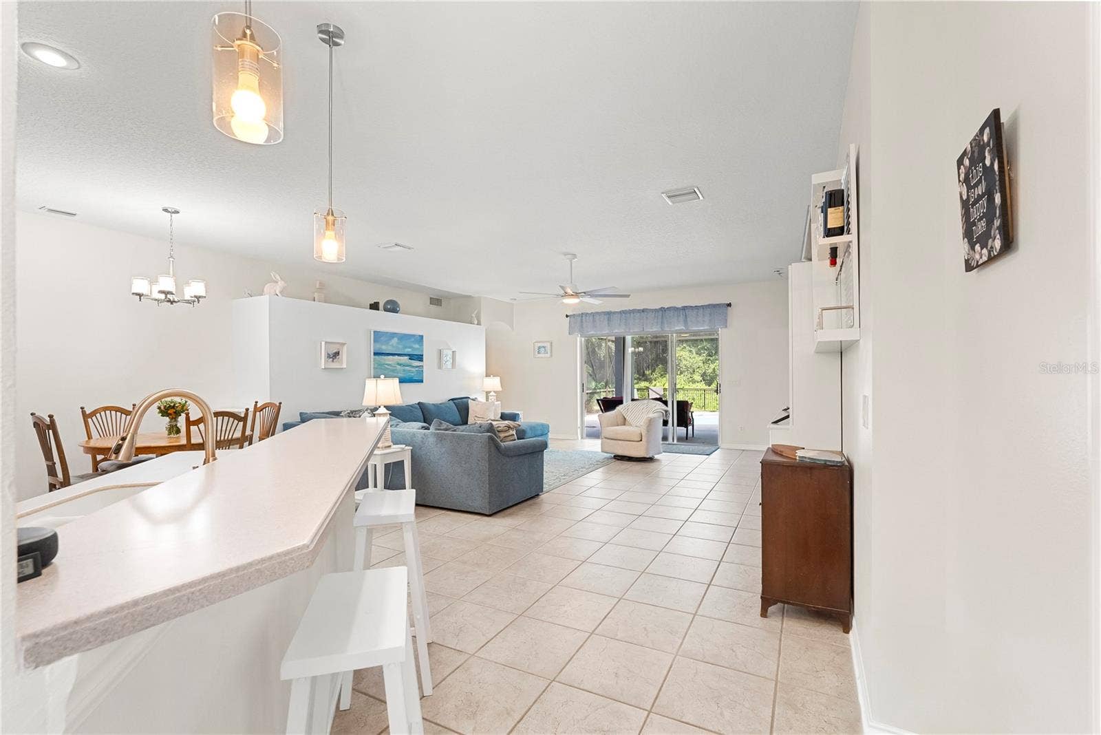 8121 BRINEGAR CIRCLE, Tampa, FL 33647 8121 BRINEGAR CIRCLE, Tampa, FL 33647