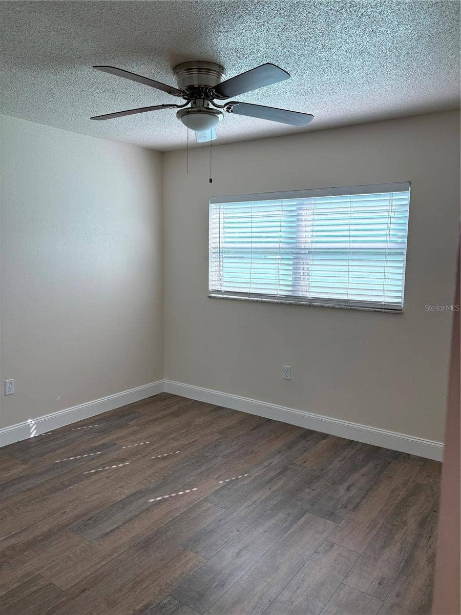 555 69TH AVENUE, #1, St Petersburg, FL 33706