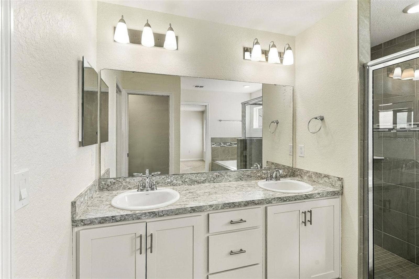 2021 HARVEST LANDING CIRCLE, Lakeland, FL 33810 2021 HARVEST LANDING CIRCLE, Lakeland, FL 33810