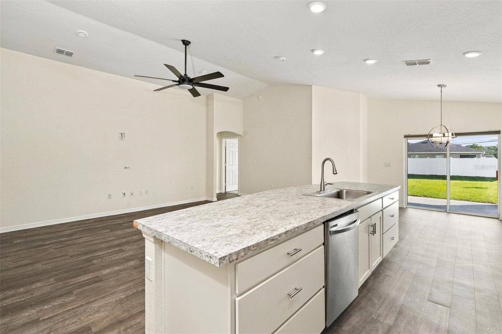 2021 HARVEST LANDING CIRCLE, Lakeland, FL 33810 2021 HARVEST LANDING CIRCLE, Lakeland, FL 33810