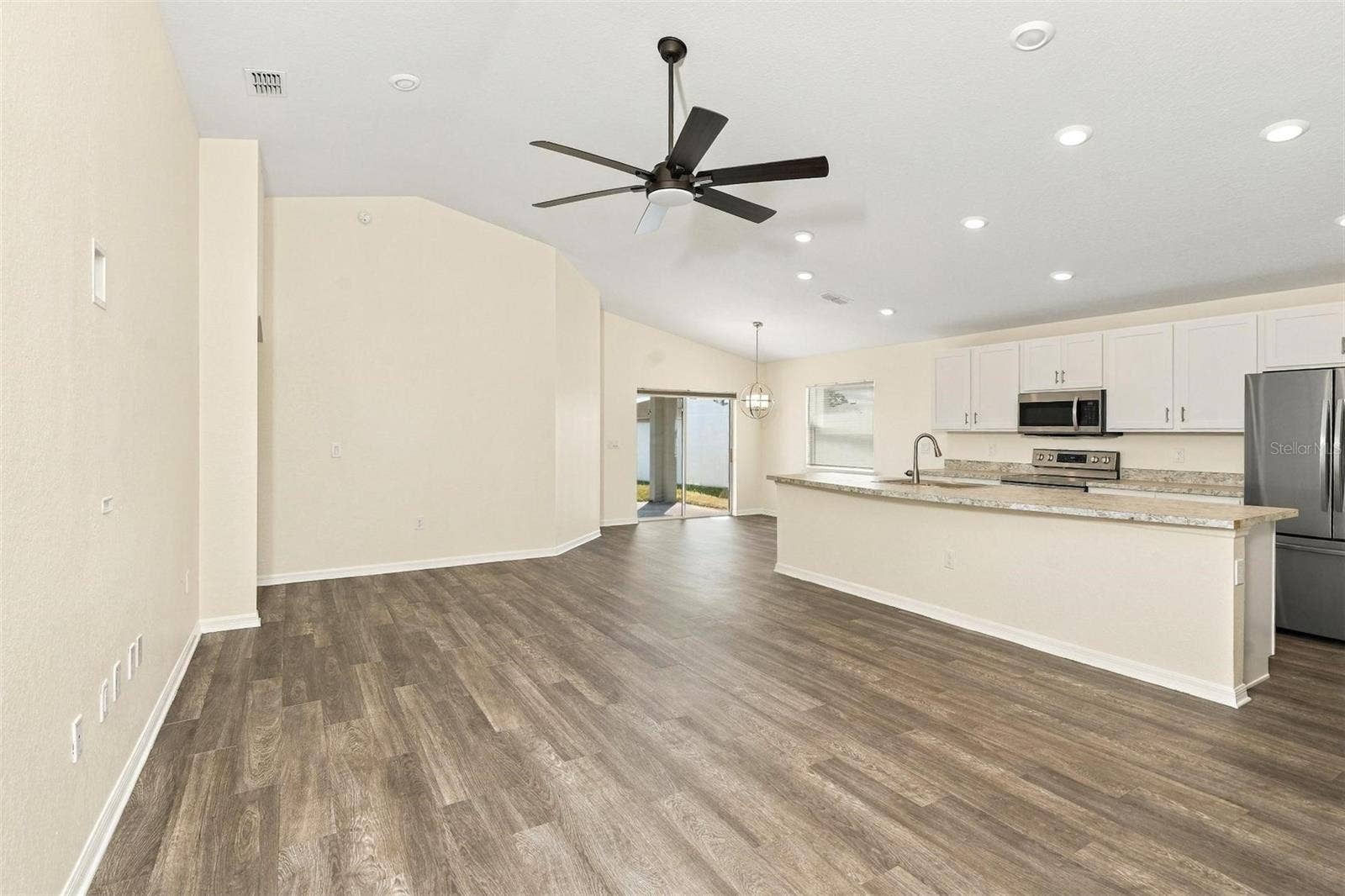 2021 HARVEST LANDING CIRCLE, Lakeland, FL 33810 2021 HARVEST LANDING CIRCLE, Lakeland, FL 33810