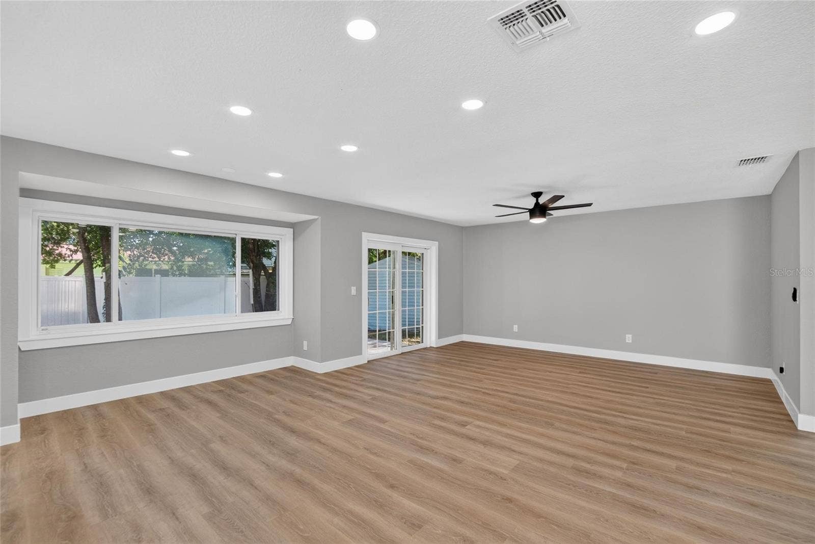 605 HILLPOINT WAY, Brandon, FL 33510 605 HILLPOINT WAY, Brandon, FL 33510