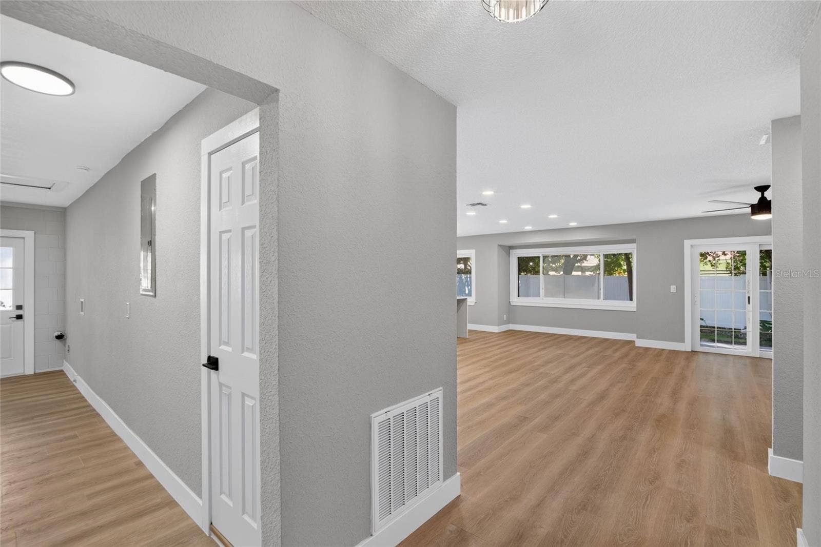 605 HILLPOINT WAY, Brandon, FL 33510 605 HILLPOINT WAY, Brandon, FL 33510