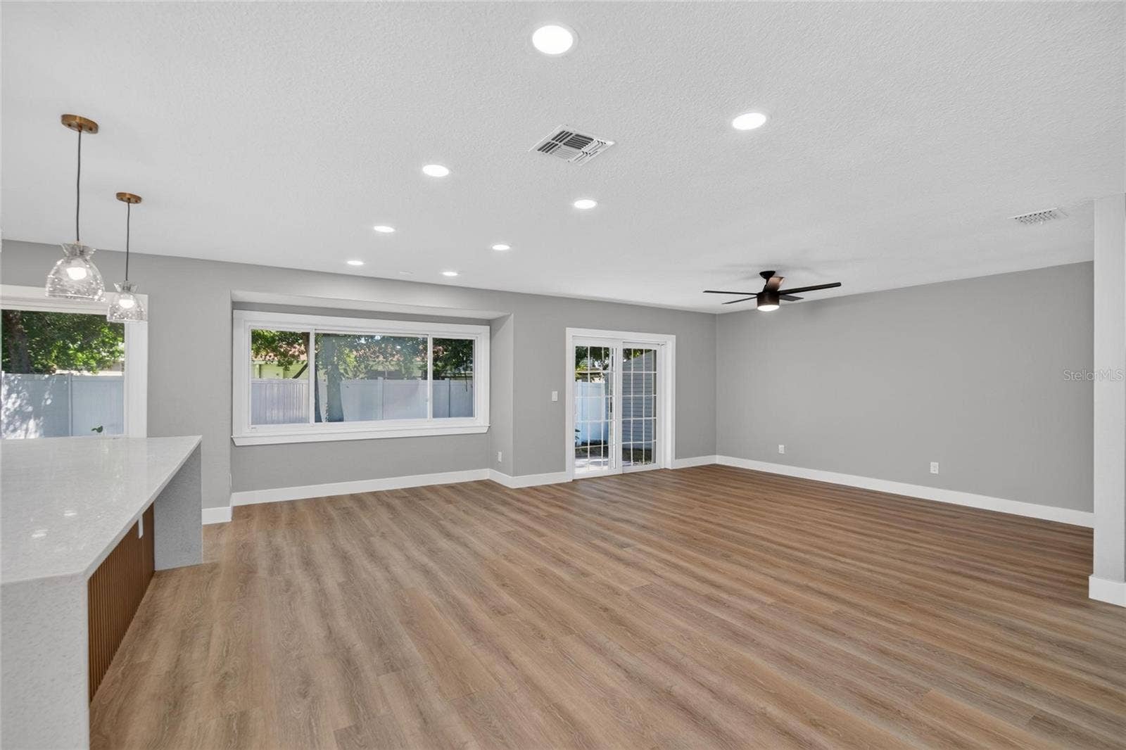 605 HILLPOINT WAY, Brandon, FL 33510 605 HILLPOINT WAY, Brandon, FL 33510