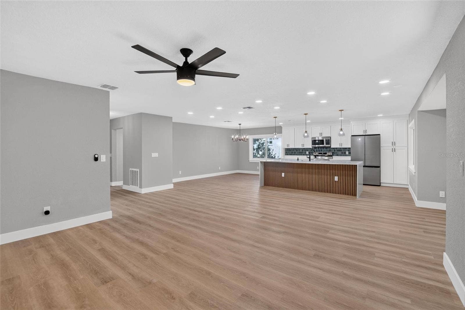605 HILLPOINT WAY, Brandon, FL 33510 605 HILLPOINT WAY, Brandon, FL 33510