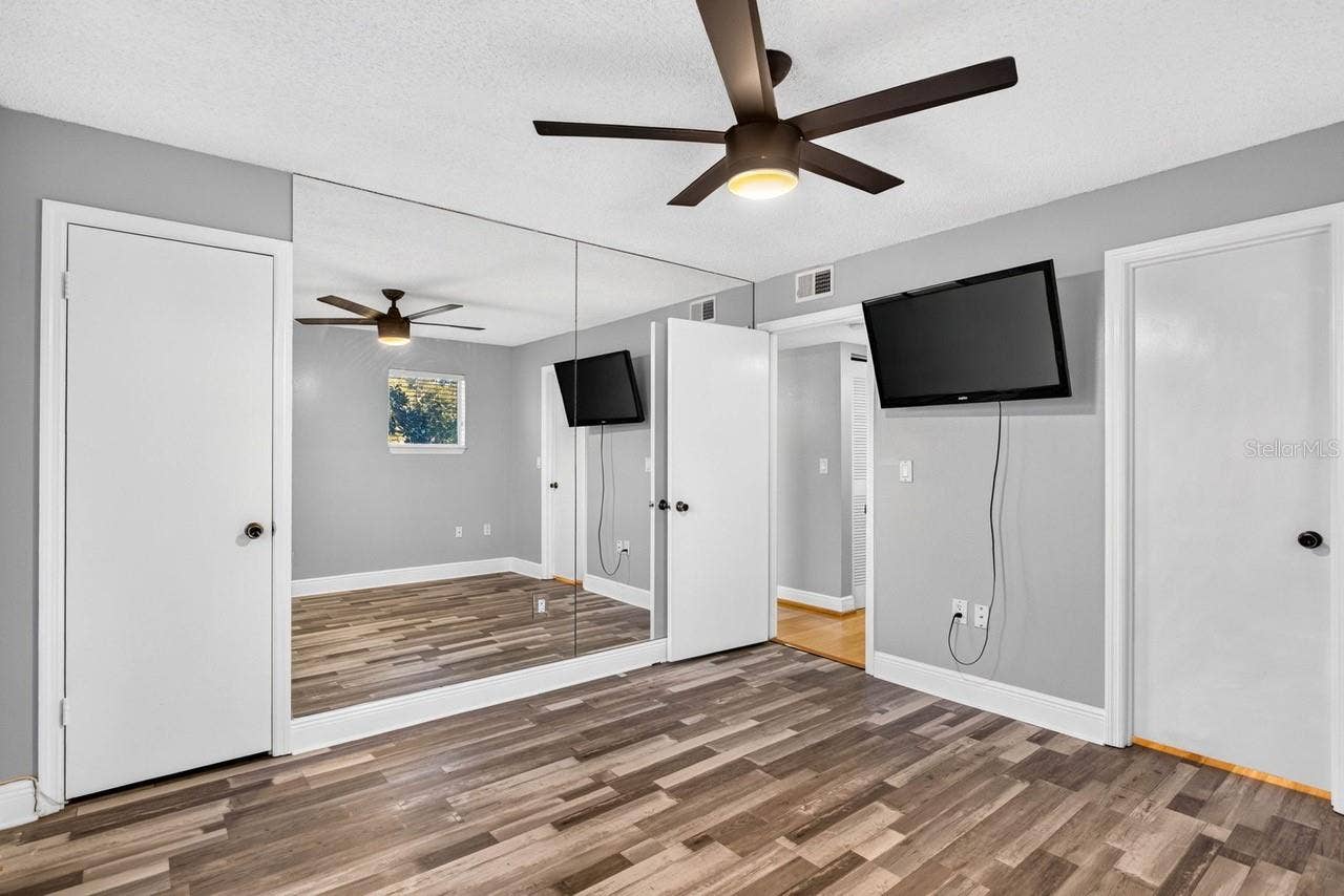 4211 CHATHAM OAK COURT, #111, Tampa, FL 33624