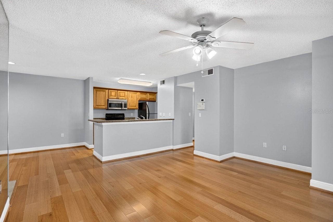 4211 CHATHAM OAK COURT, #111, Tampa, FL 33624