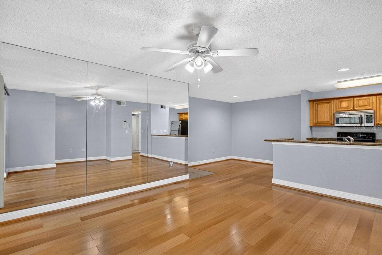 4211 CHATHAM OAK COURT, #111, Tampa, FL 33624