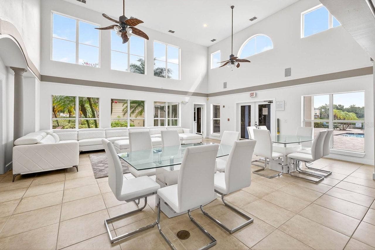 4211 CHATHAM OAK COURT, #111, Tampa, FL 33624