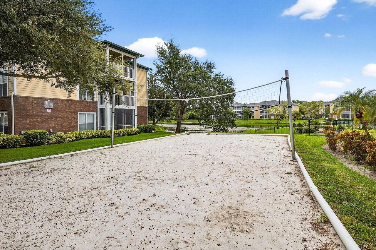 4211 CHATHAM OAK COURT, #111, Tampa, FL 33624