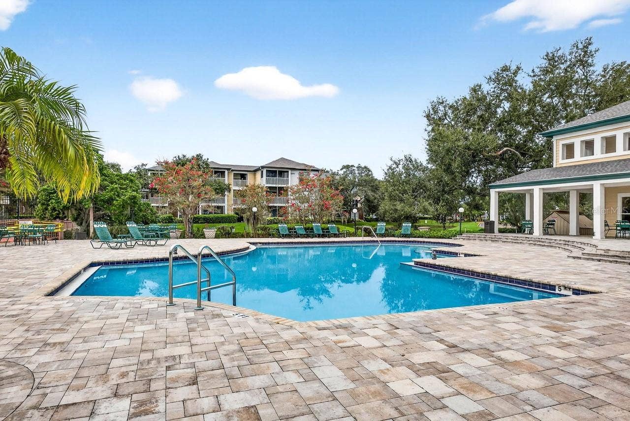 4211 CHATHAM OAK COURT, #111, Tampa, FL 33624