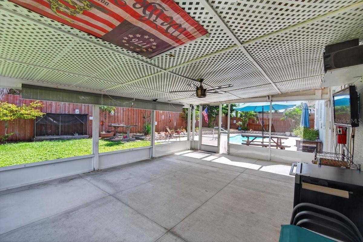 6205 FAIRWAY BOULEVARD, Apollo Beach, FL 33572 6205 FAIRWAY BOULEVARD, Apollo Beach, FL 33572