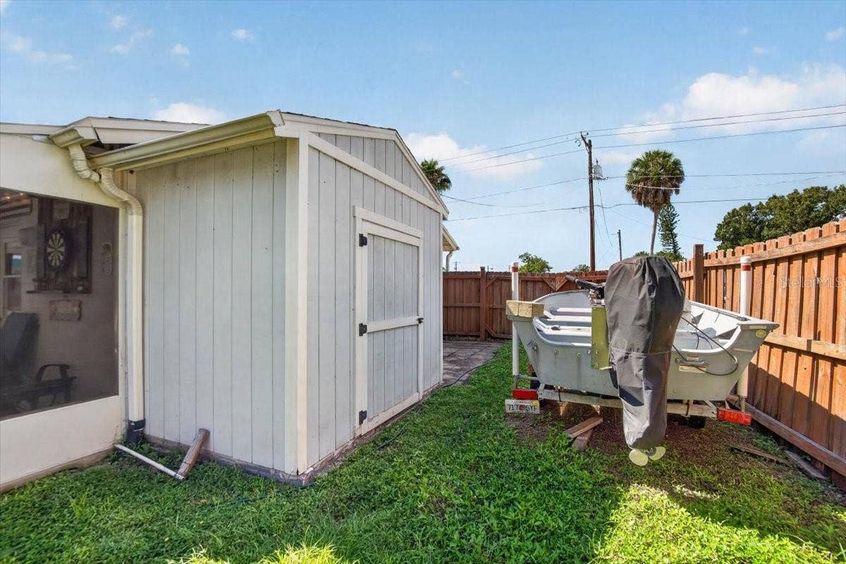 6205 FAIRWAY BOULEVARD, Apollo Beach, FL 33572 6205 FAIRWAY BOULEVARD, Apollo Beach, FL 33572