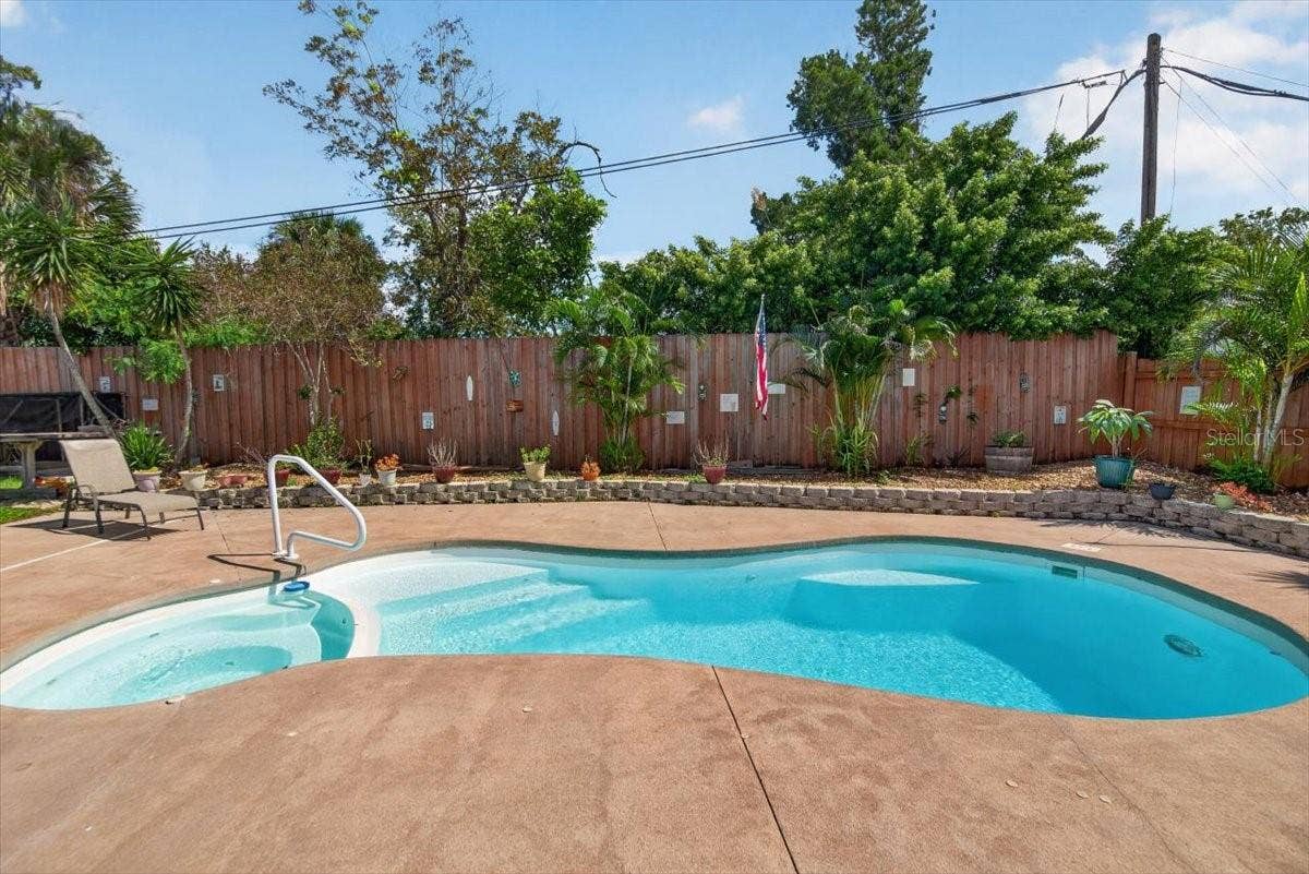 6205 FAIRWAY BOULEVARD, Apollo Beach, FL 33572 6205 FAIRWAY BOULEVARD, Apollo Beach, FL 33572