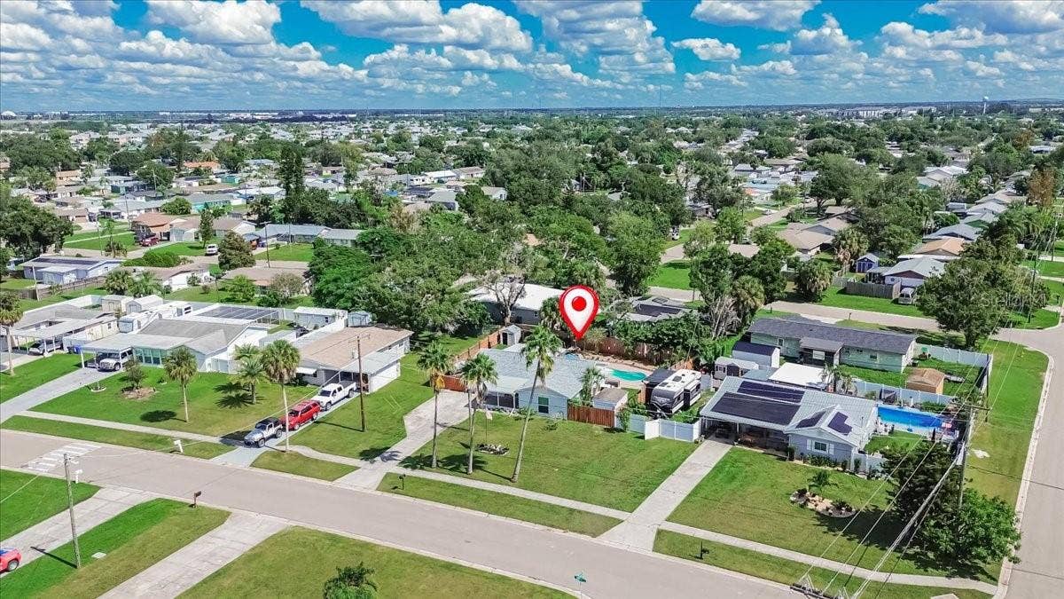 6205 FAIRWAY BOULEVARD, Apollo Beach, FL 33572 6205 FAIRWAY BOULEVARD, Apollo Beach, FL 33572