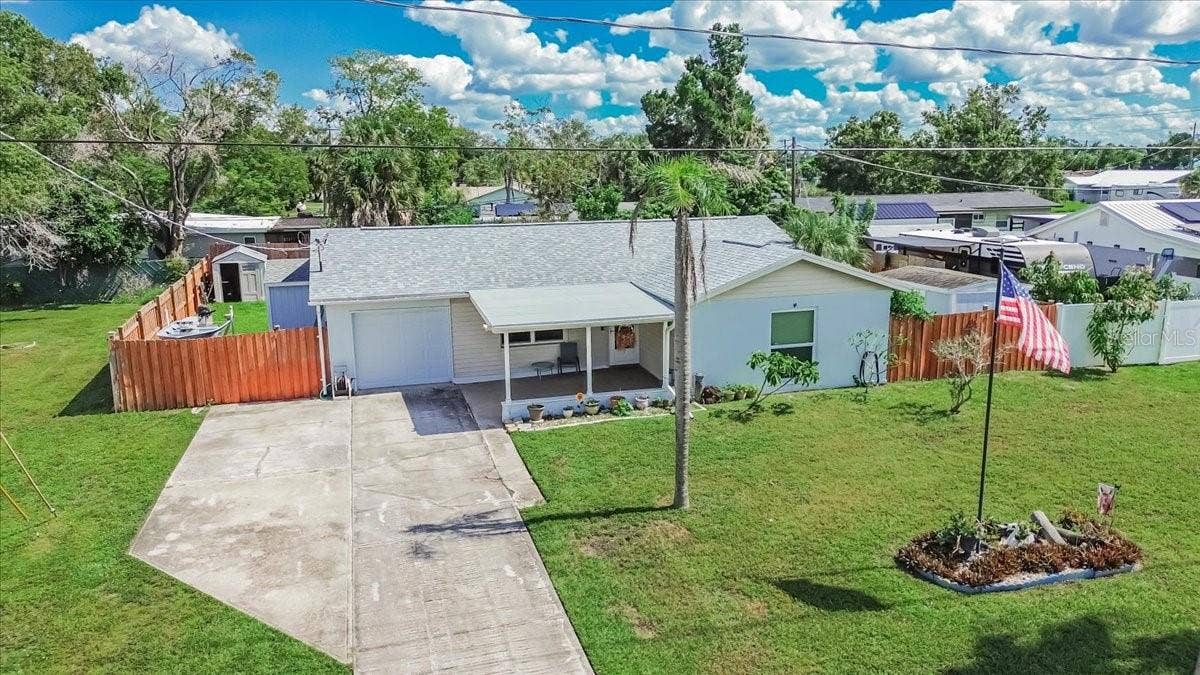 6205 FAIRWAY BOULEVARD, Apollo Beach, FL 33572 6205 FAIRWAY BOULEVARD, Apollo Beach, FL 33572