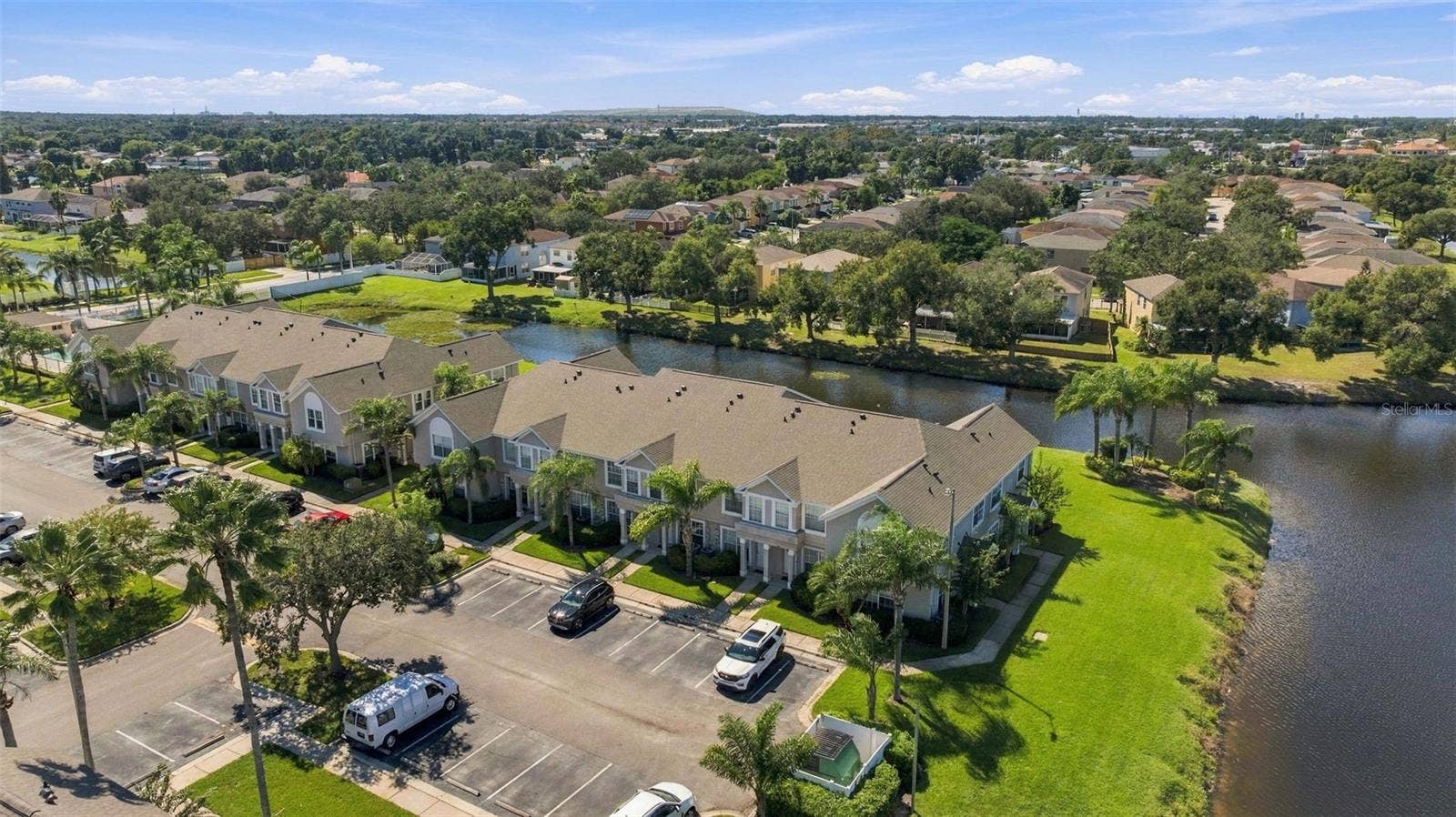349 KENSINGTON LAKE CIRCLE, Brandon, FL 33511