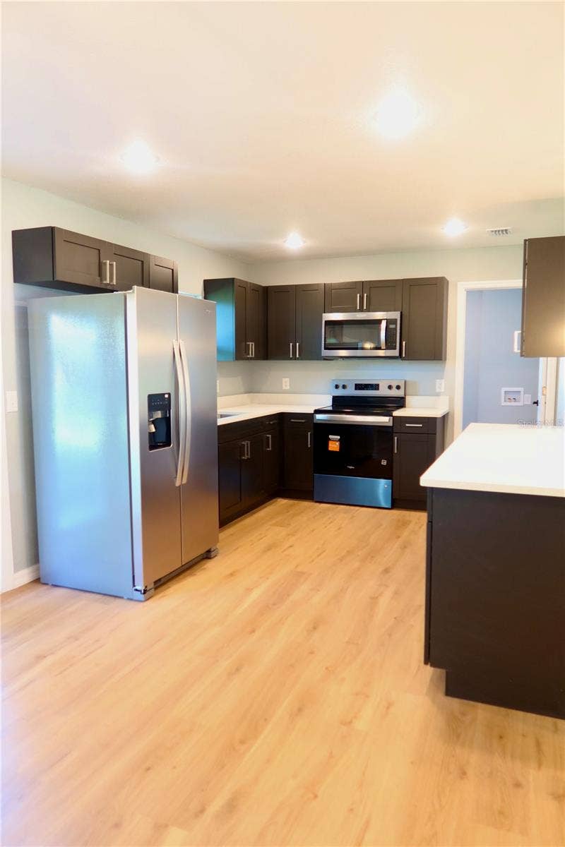 503 WILLIAM AVENUE, Winter Haven, FL 33880 503 WILLIAM AVENUE, Winter Haven, FL 33880