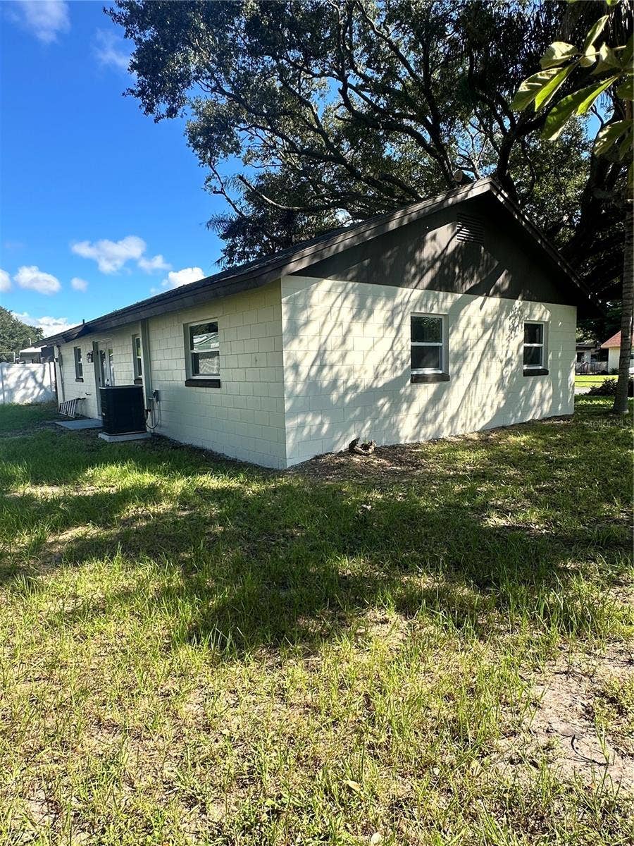 503 WILLIAM AVENUE, Winter Haven, FL 33880 503 WILLIAM AVENUE, Winter Haven, FL 33880