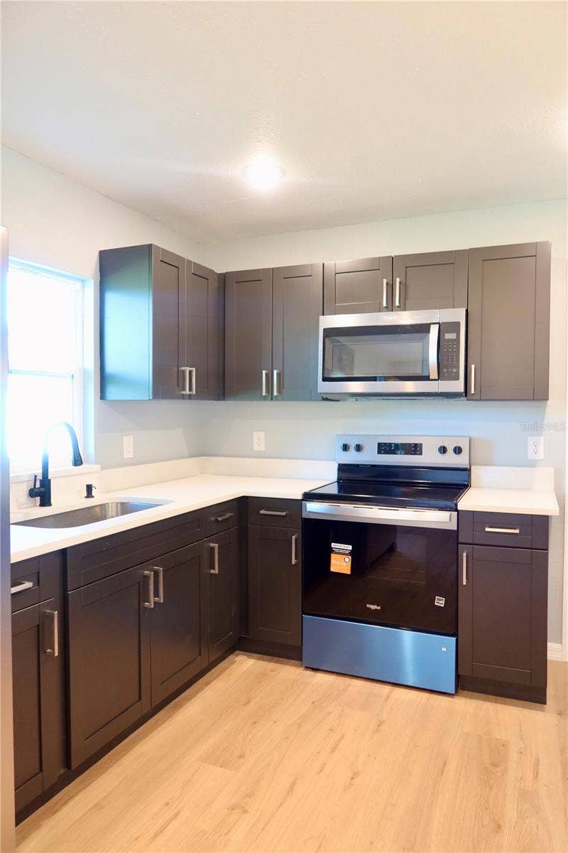 503 WILLIAM AVENUE, Winter Haven, FL 33880 503 WILLIAM AVENUE, Winter Haven, FL 33880