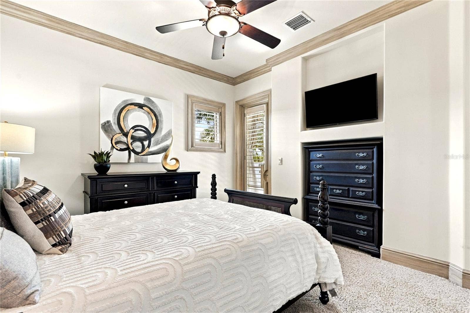 200 BRIGHTWATERS BOULEVARD NE, St Petersburg, FL 33704 200 BRIGHTWATERS BOULEVARD NE, St Petersburg, FL 33704