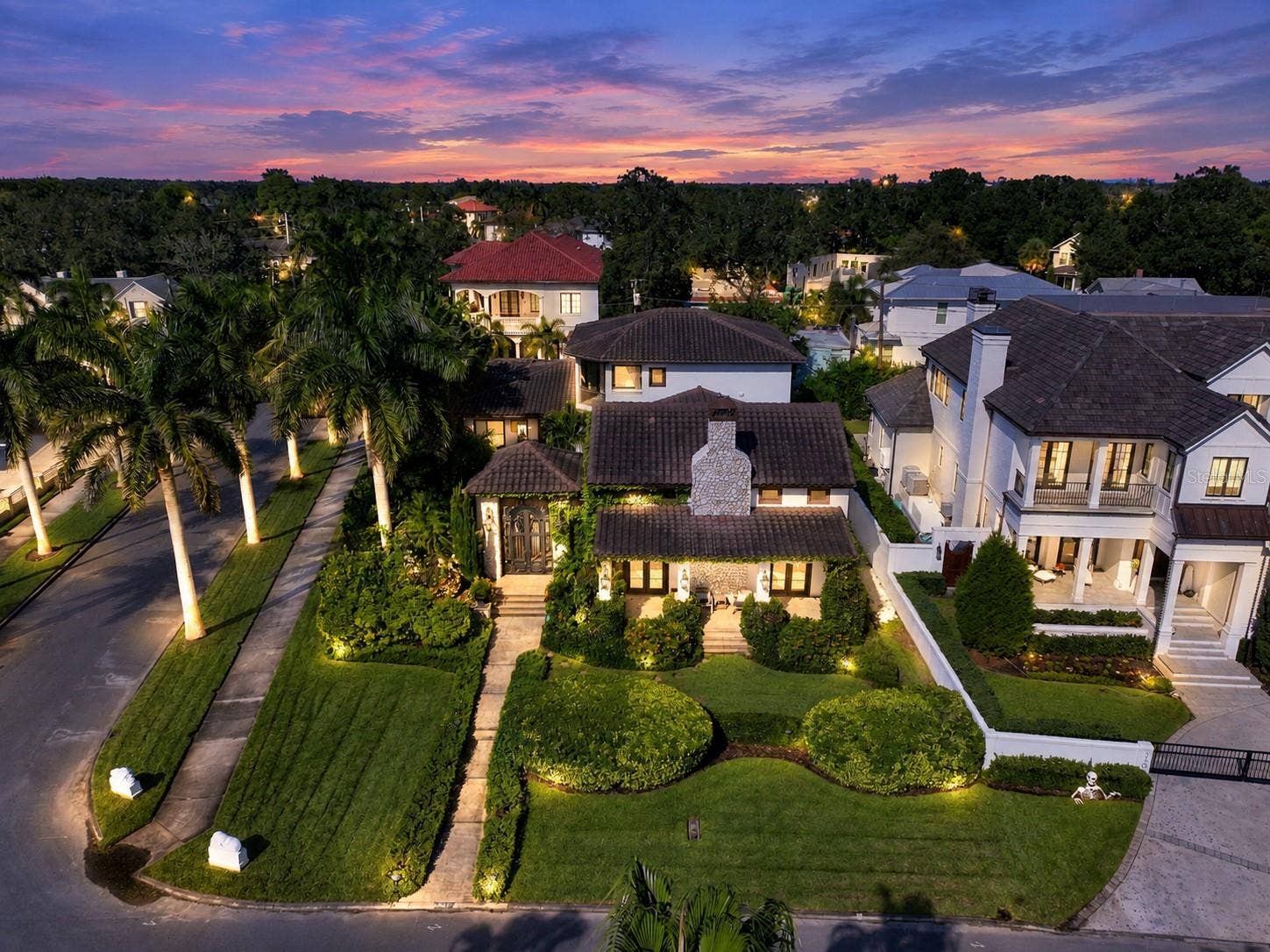 200 BRIGHTWATERS BOULEVARD NE, St Petersburg, FL 33704 200 BRIGHTWATERS BOULEVARD NE, St Petersburg, FL 33704