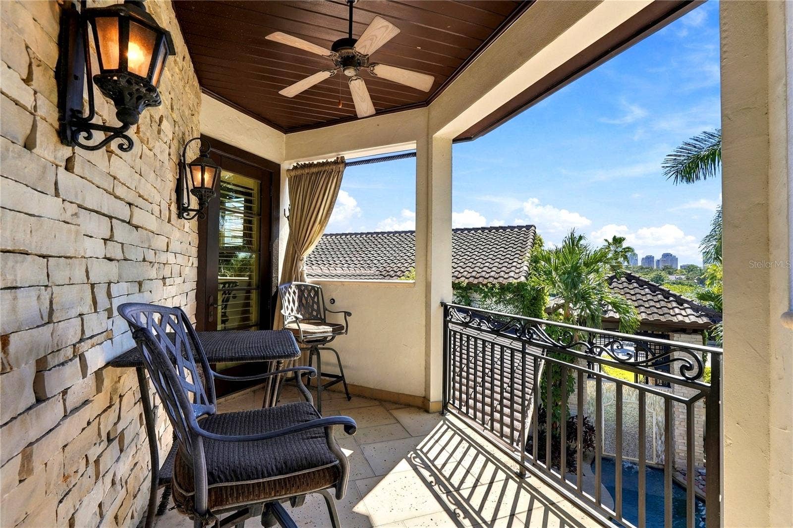 200 BRIGHTWATERS BOULEVARD NE, St Petersburg, FL 33704 200 BRIGHTWATERS BOULEVARD NE, St Petersburg, FL 33704