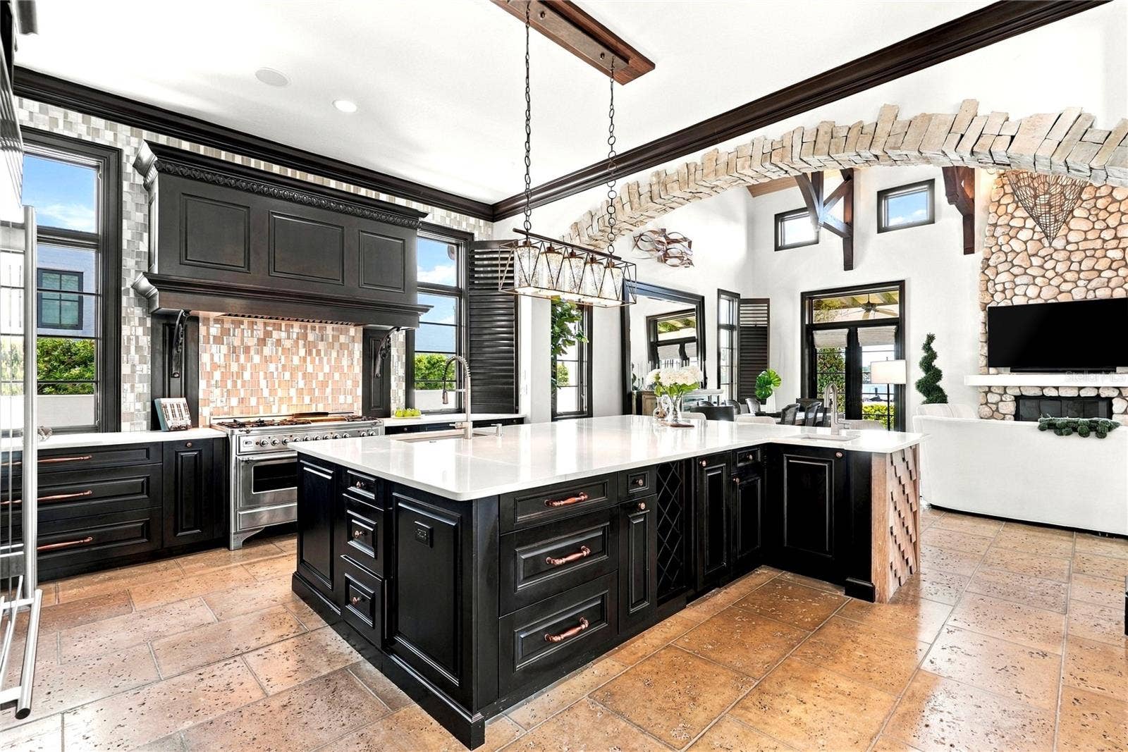 200 BRIGHTWATERS BOULEVARD NE, St Petersburg, FL 33704 200 BRIGHTWATERS BOULEVARD NE, St Petersburg, FL 33704