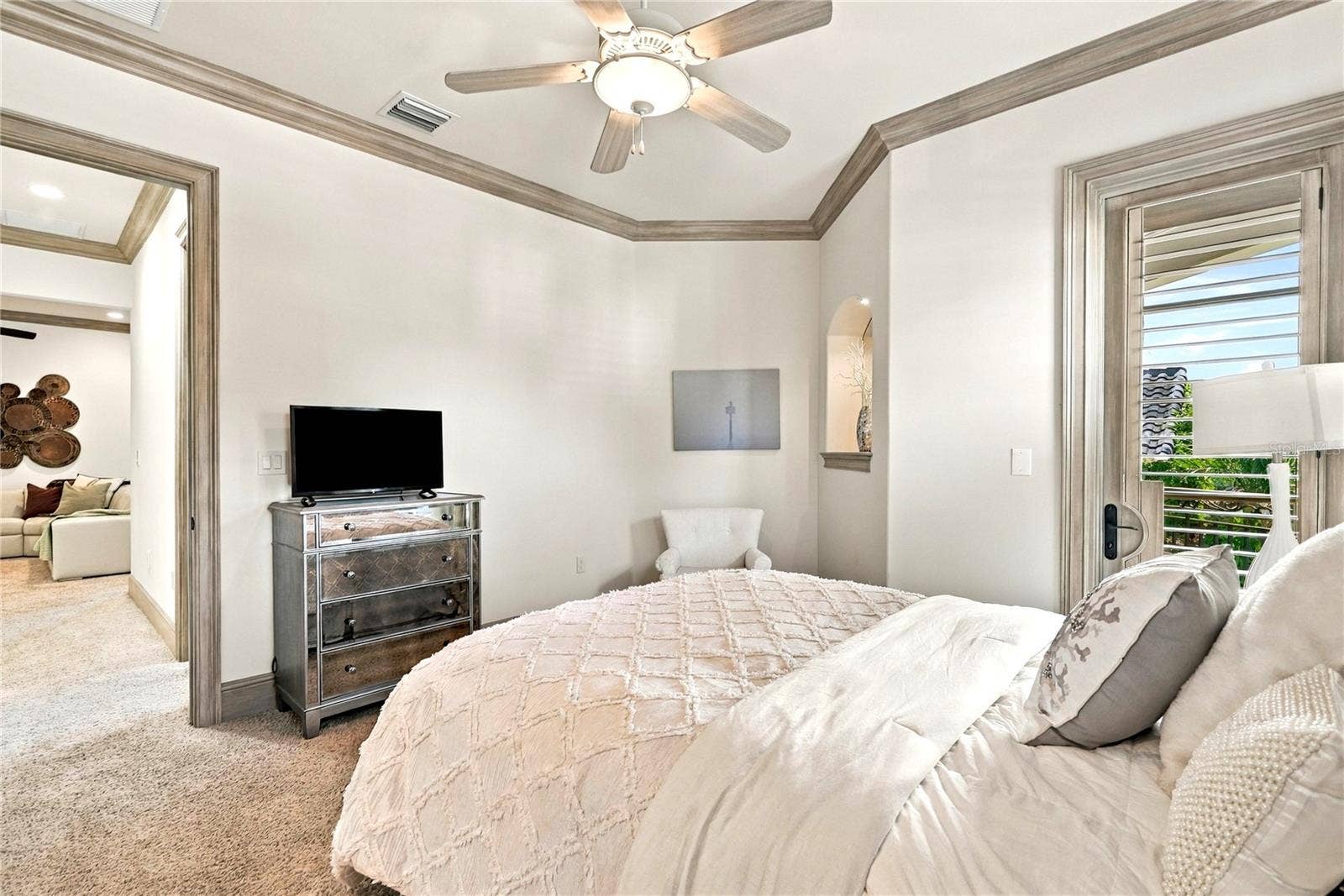 200 BRIGHTWATERS BOULEVARD NE, St Petersburg, FL 33704 200 BRIGHTWATERS BOULEVARD NE, St Petersburg, FL 33704