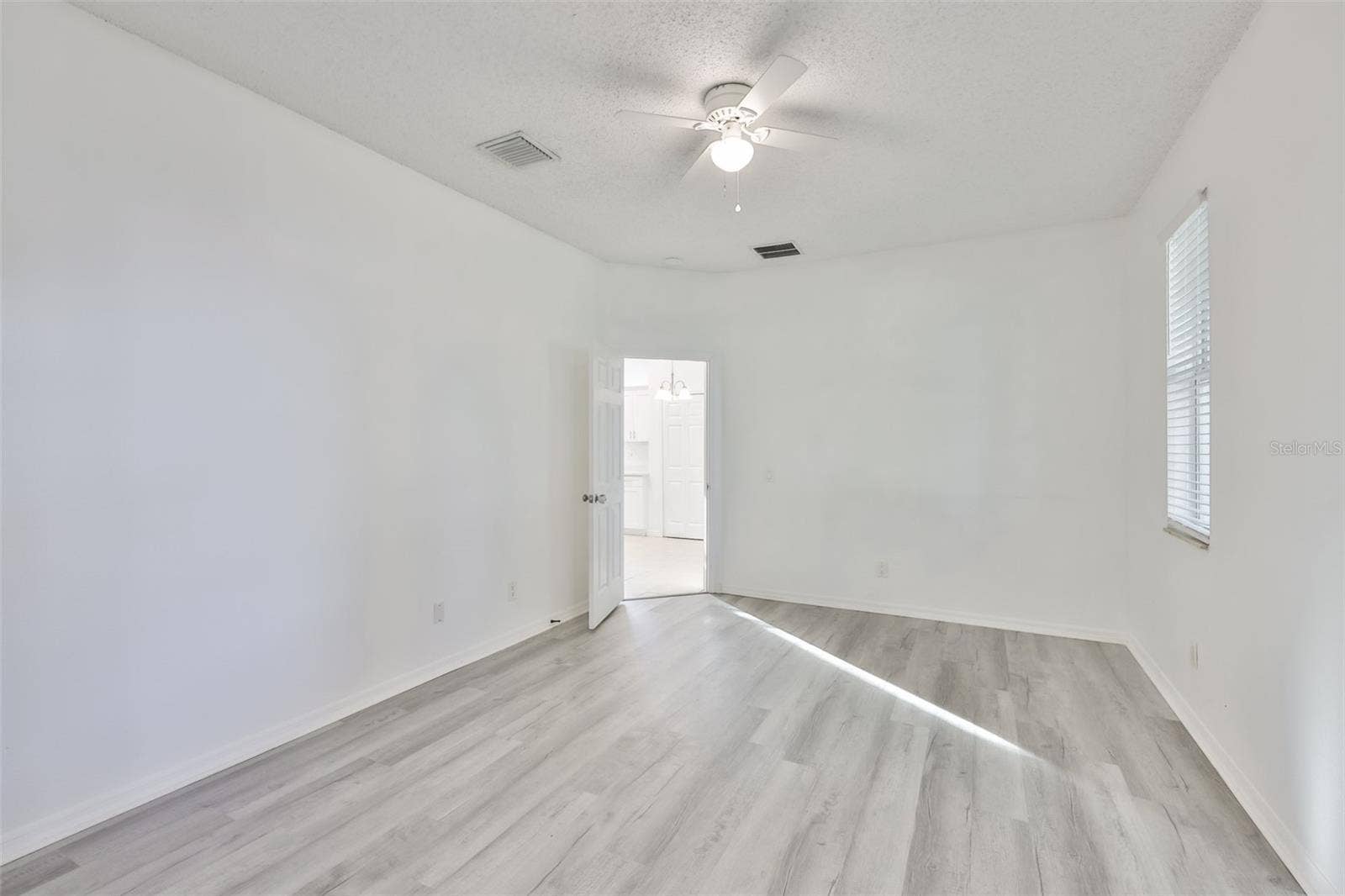 504 GREG STREET, Valrico, FL 33594 504 GREG STREET, Valrico, FL 33594