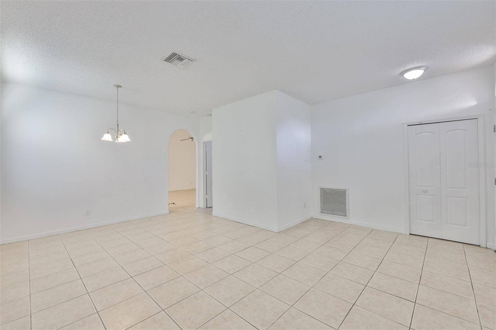 504 GREG STREET, Valrico, FL 33594 504 GREG STREET, Valrico, FL 33594