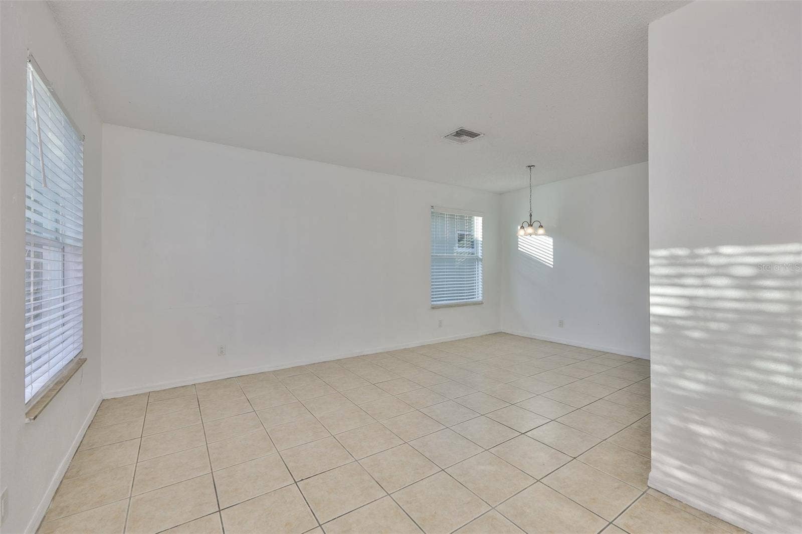 504 GREG STREET, Valrico, FL 33594 504 GREG STREET, Valrico, FL 33594
