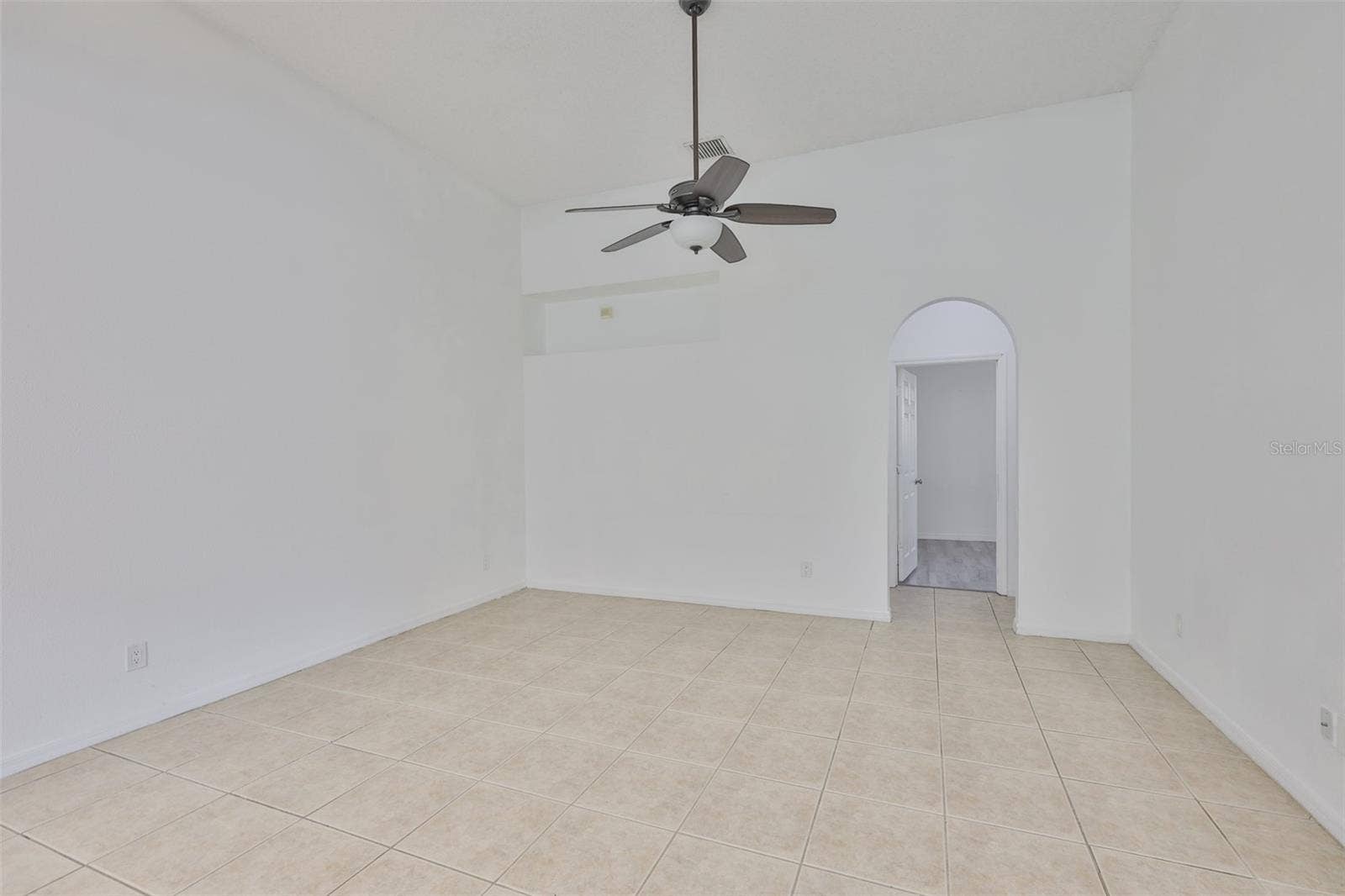 504 GREG STREET, Valrico, FL 33594 504 GREG STREET, Valrico, FL 33594