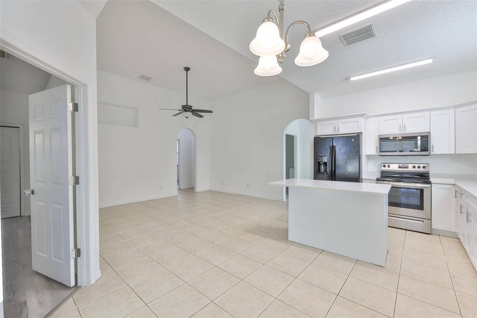 504 GREG STREET, Valrico, FL 33594 504 GREG STREET, Valrico, FL 33594