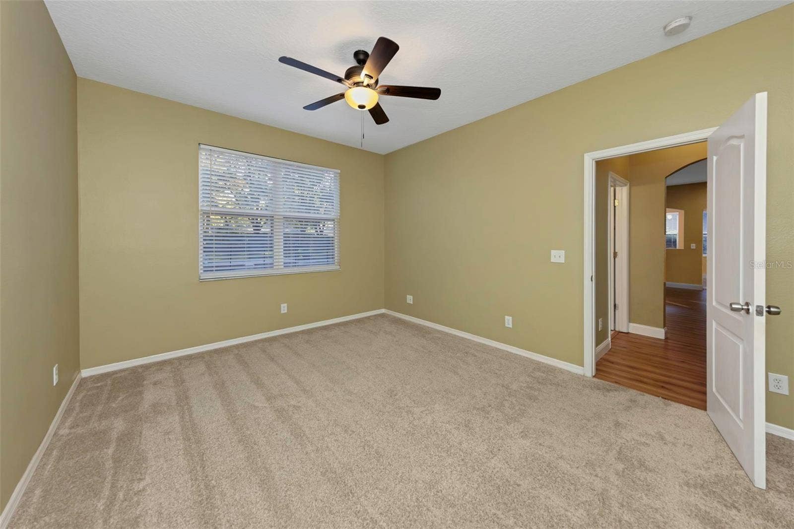 1406 MCCREA DRIVE, Lutz, FL 33549 1406 MCCREA DRIVE, Lutz, FL 33549
