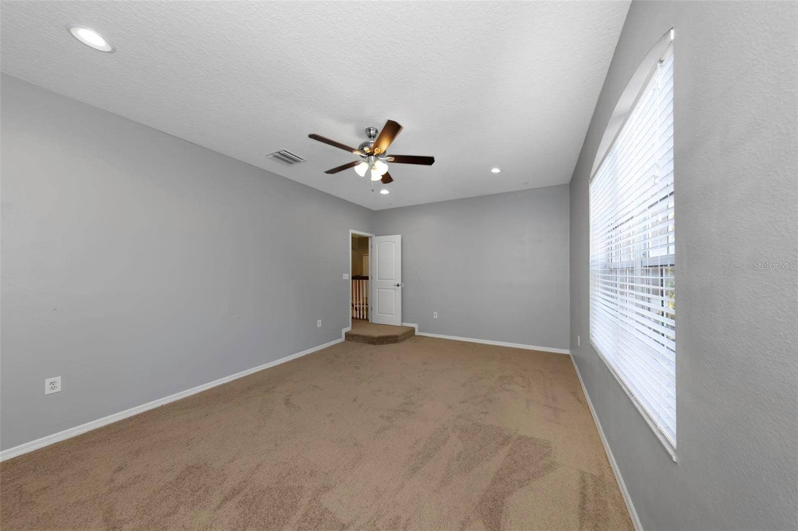 1406 MCCREA DRIVE, Lutz, FL 33549 1406 MCCREA DRIVE, Lutz, FL 33549