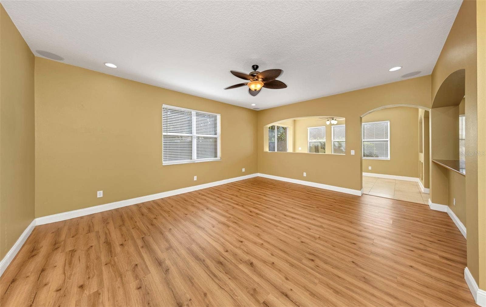 1406 MCCREA DRIVE, Lutz, FL 33549 1406 MCCREA DRIVE, Lutz, FL 33549