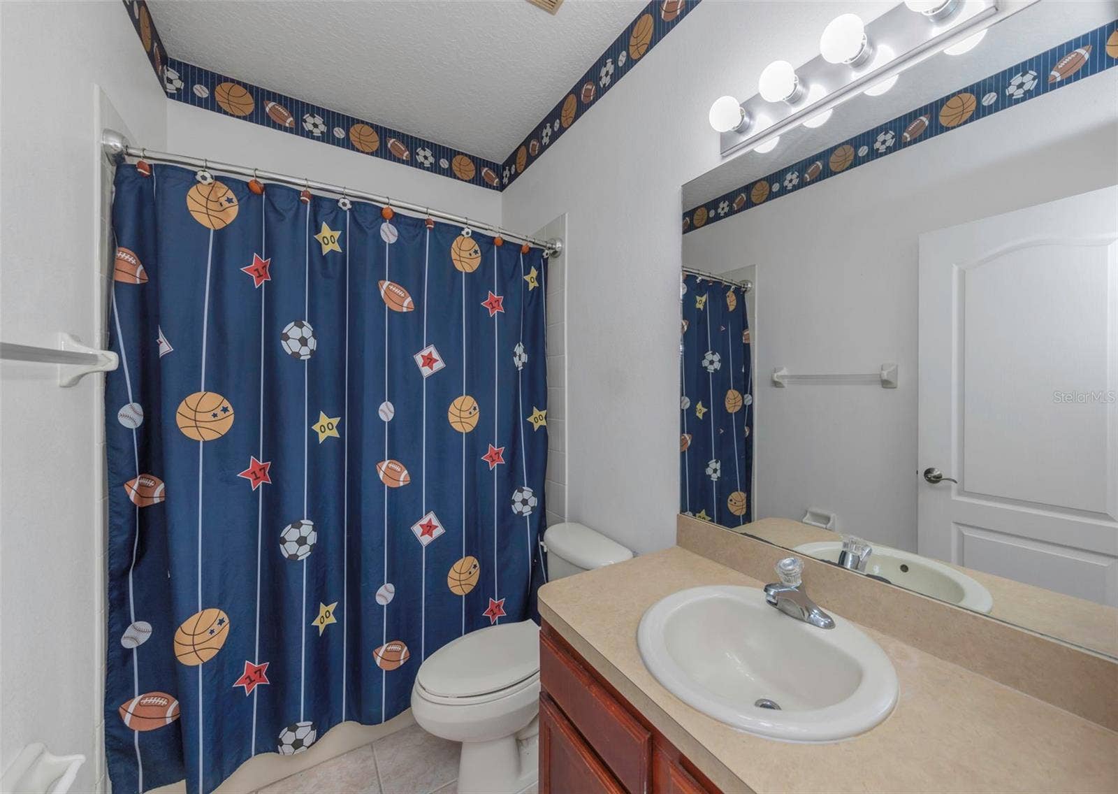 1406 MCCREA DRIVE, Lutz, FL 33549 1406 MCCREA DRIVE, Lutz, FL 33549