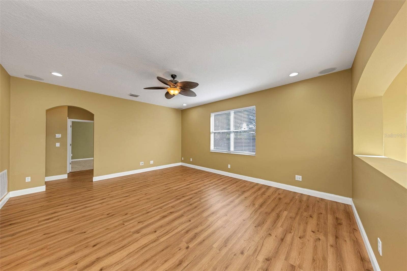 1406 MCCREA DRIVE, Lutz, FL 33549 1406 MCCREA DRIVE, Lutz, FL 33549