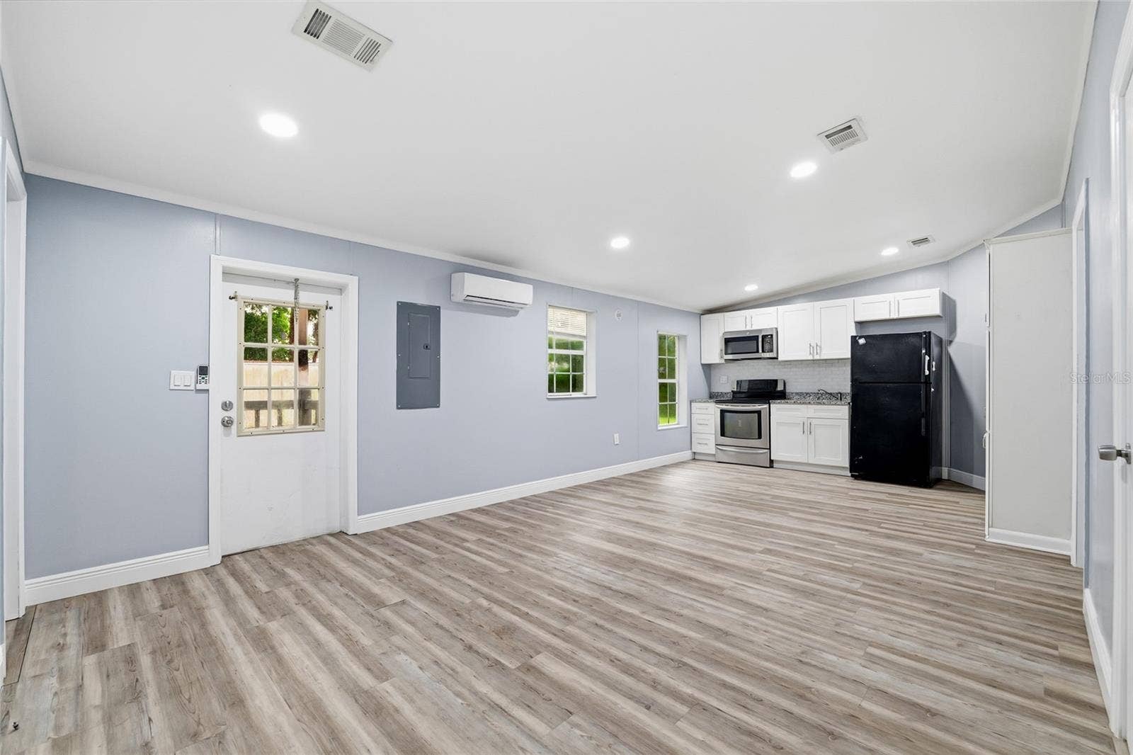 12319 MEMORIAL HIGHWAY, Tampa, FL 33635 12319 MEMORIAL HIGHWAY, Tampa, FL 33635