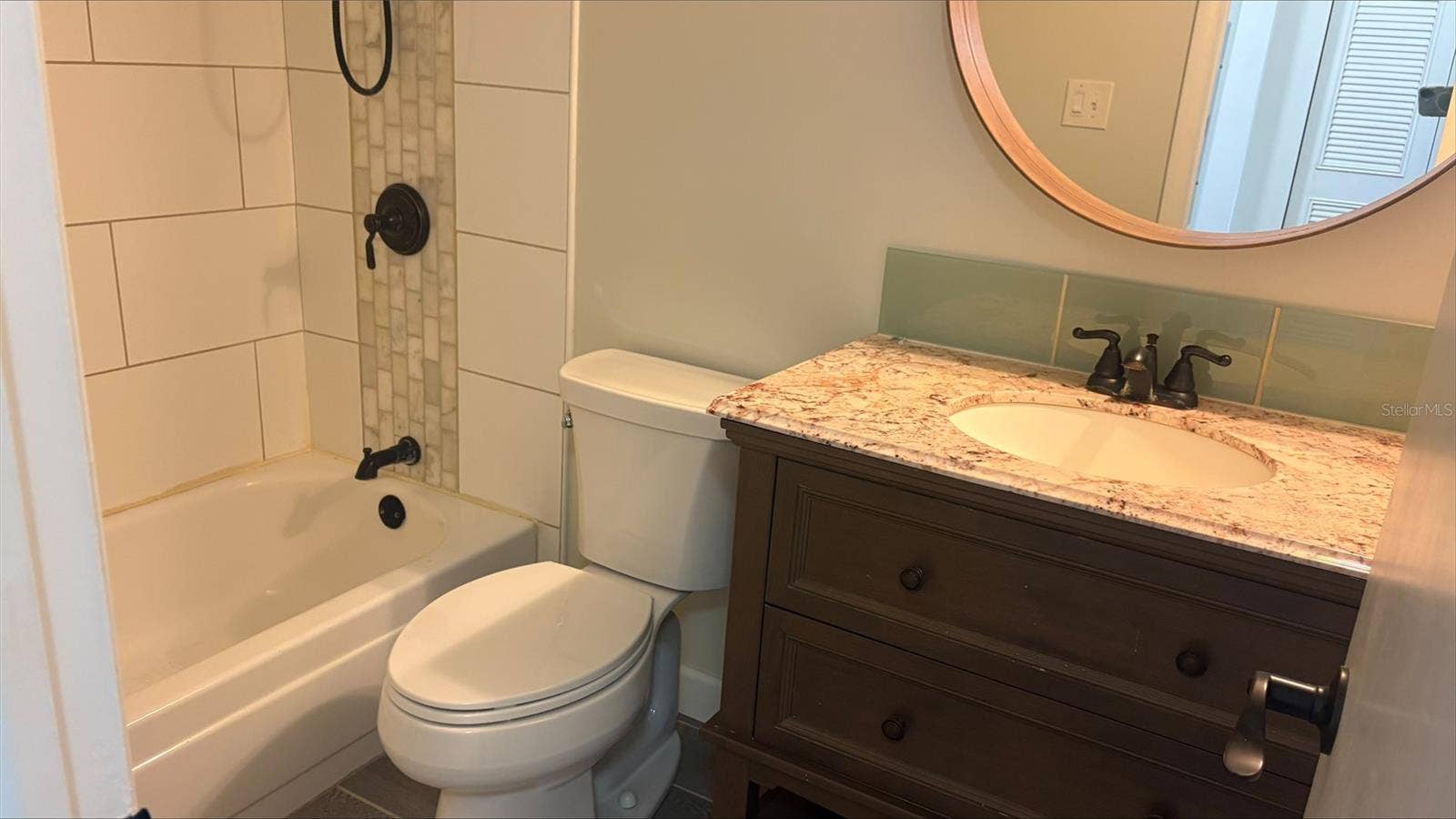 911 WASHINGTON AVENUE, #311, Largo, FL 33770 Updated Bathroom